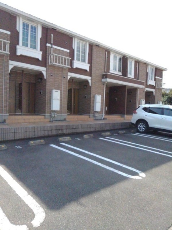 画像:外観・内観
