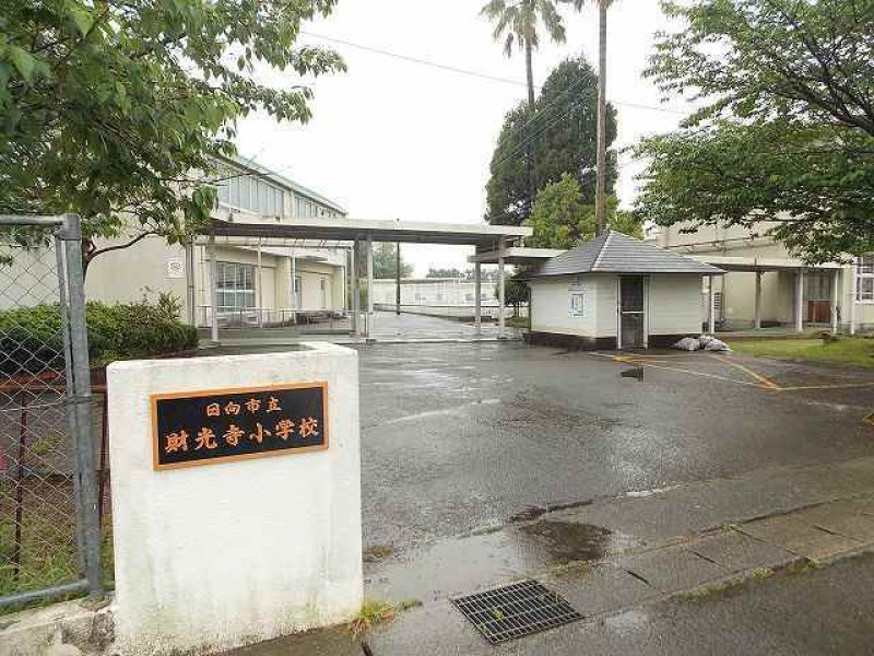 画像:外観・内観