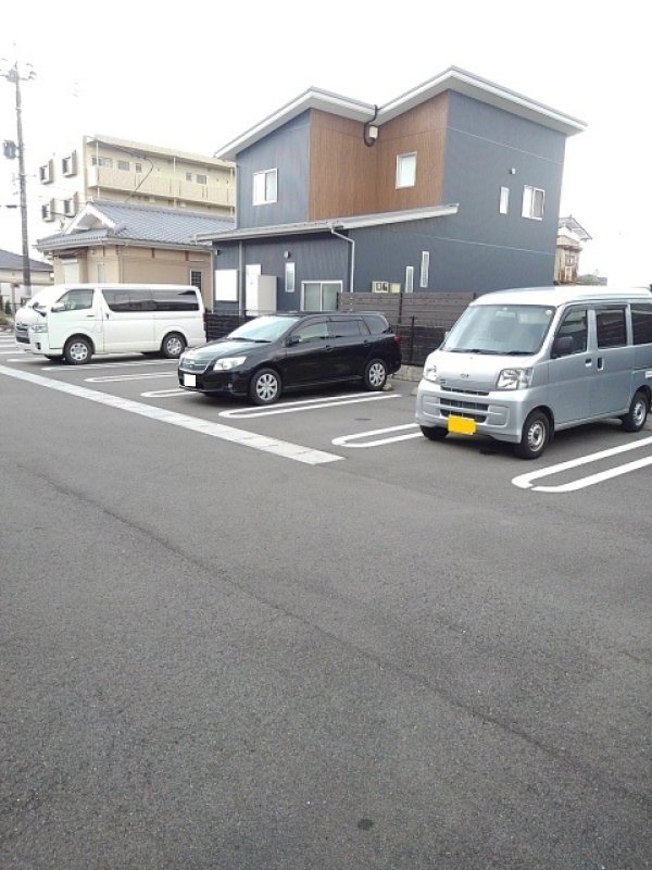 画像:外観・内観