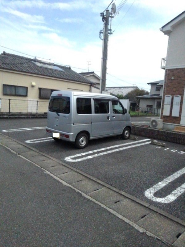 画像:外観・内観
